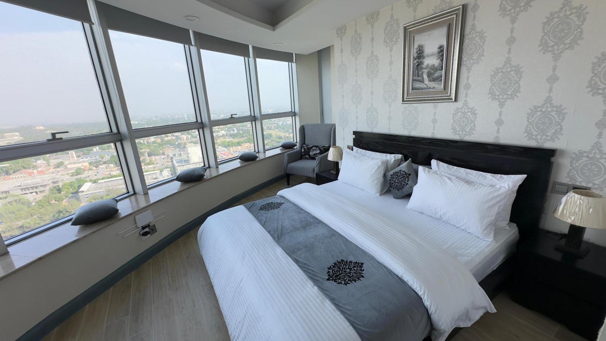 Centaurus Apartments 伊斯兰堡 外观 照片
